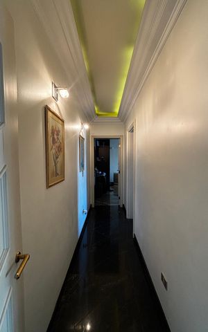 Apartamento à venda com 202m², 3 quartos e 5 vagasCorredor