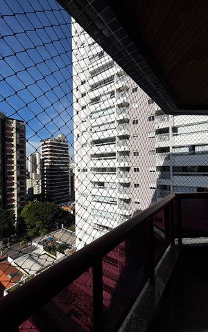 Apartamento à venda com 202m², 3 quartos e 5 vagasVaranda da Sala 