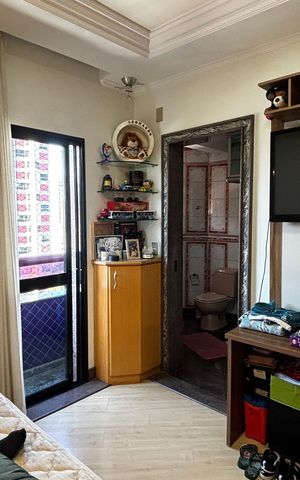 Apartamento à venda com 202m², 3 quartos e 5 vagasSuíte 2