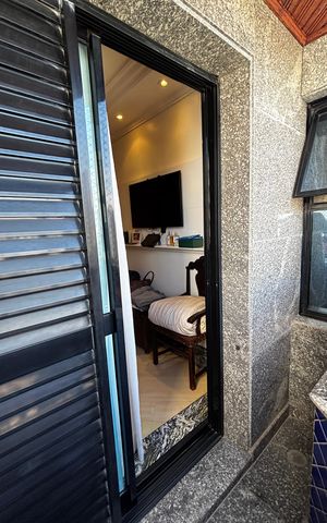 Apartamento à venda com 202m², 3 quartos e 5 vagasVaranda da Suíte 1