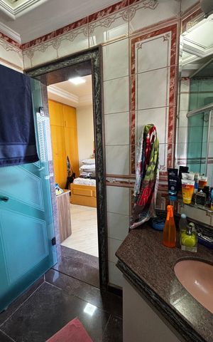 Apartamento à venda com 202m², 3 quartos e 5 vagasBanheiro da Suíte 2