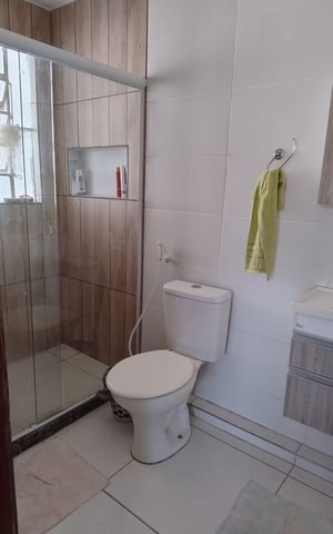 Casa para alugar com 100m², 2 quartos e 1 vaga Casa para alugar com 100m², 2 quartos e 1 vagaBanheiro