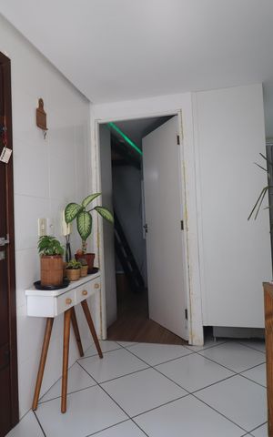 Apartamento à venda com 80m², 3 quartos e 1 vagaÁrea de Serviço