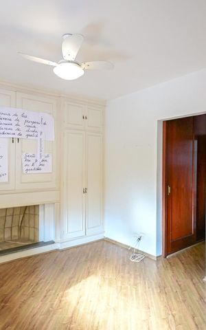 Casa de condomínio à venda com 394m², 4 quartos e 4 vagasSuíte 2