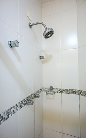 Casa de condomínio à venda com 394m², 4 quartos e 4 vagasBanheiro da Suíte  3
