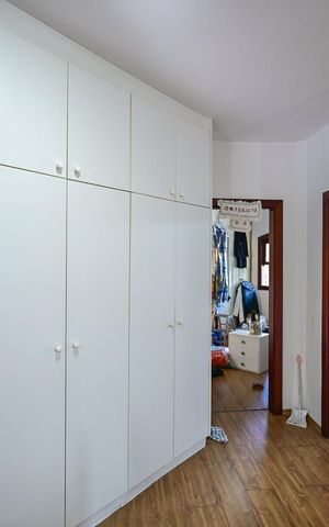 Casa de condomínio à venda com 394m², 4 quartos e 4 vagasCorredor