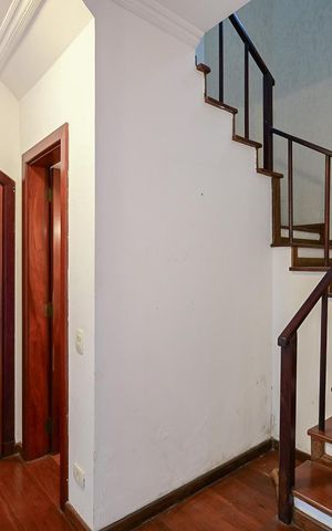 Casa de condomínio à venda com 394m², 4 quartos e 4 vagasHall de Entrada