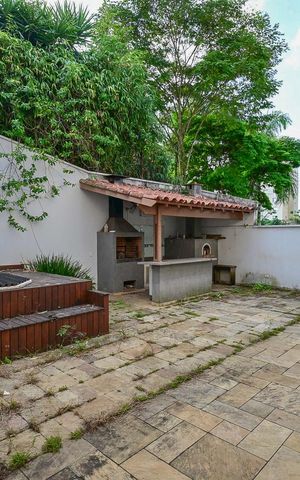 Casa de condomínio à venda com 394m², 4 quartos e 4 vagasPiscina