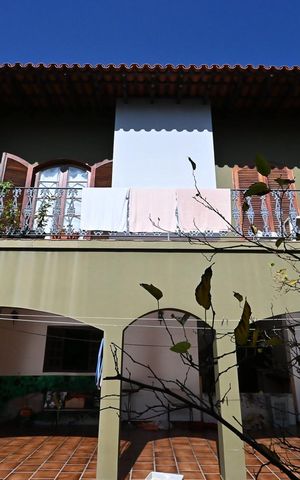 Casa para alugar com 280m², 3 quartos e 4 vagasFachada Posterior