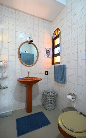 Casa para alugar com 280m², 3 quartos e 4 vagasBanheiro