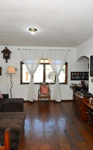Casa para alugar com 280m², 3 quartos e 4 vagasSala