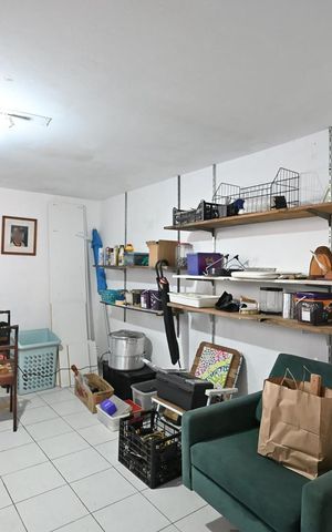 Casa para alugar com 280m², 3 quartos e 4 vagasEscritório 1