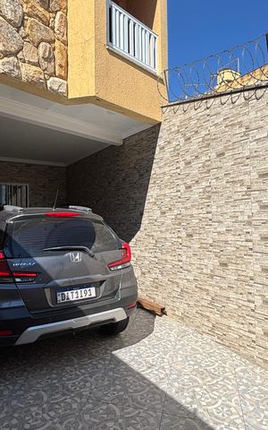 Casa à venda com 128m², 3 quartos e 2 vagasGaragem