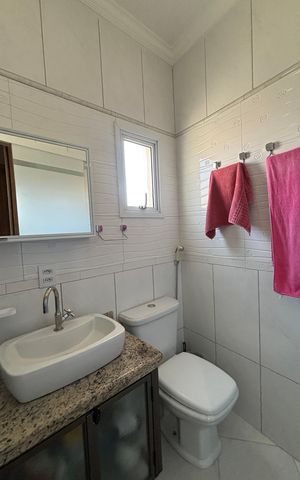 Casa à venda com 128m², 3 quartos e 2 vagasBanheiro da Suíte