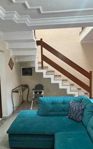 Casa à venda com 128m², 3 quartos e 2 vagasSala