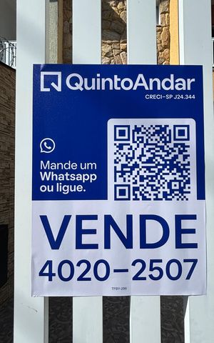 Casa à venda com 128m², 3 quartos e 2 vagasFachada