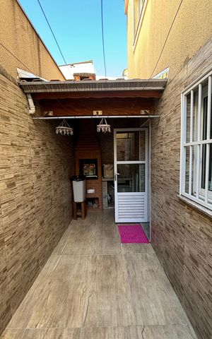 Casa à venda com 128m², 3 quartos e 2 vagasÁrea de Serviço