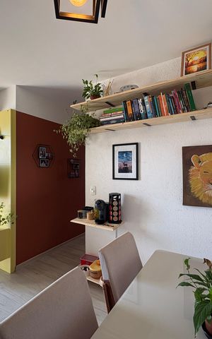 Apartamento à venda com 50m², 2 quartos e 1 vaga Apartamento à venda com 50m², 2 quartos e 1 vagaSala