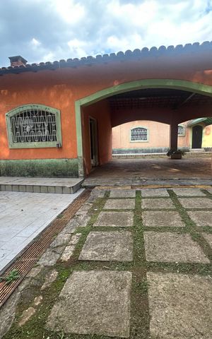 Casa de condomínio à venda com 4203m², 5 quartos e 16 vagas Casa de condomínio à venda com 4203m², 5 quartos e 16 vagasGaragem