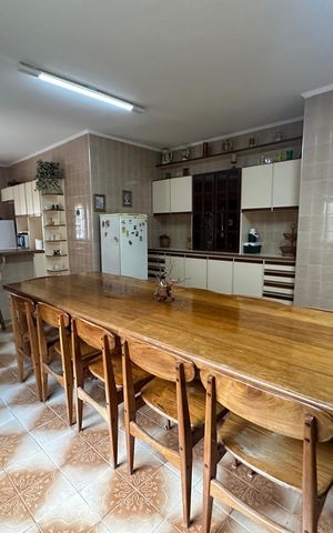 Casa de condomínio à venda com 4203m², 5 quartos e 16 vagas Casa de condomínio à venda com 4203m², 5 quartos e 16 vagasCozinha