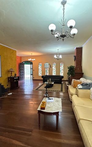 Casa de condomínio à venda com 4203m², 5 quartos e 16 vagas Casa de condomínio à venda com 4203m², 5 quartos e 16 vagasSala