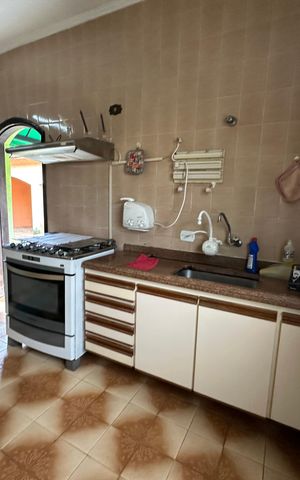Casa de condomínio à venda com 4203m², 5 quartos e 16 vagas Casa de condomínio à venda com 4203m², 5 quartos e 16 vagasCozinha