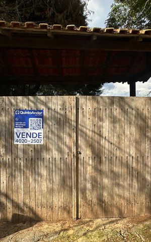 Casa de condomínio à venda com 4203m², 5 quartos e 16 vagas Casa de condomínio à venda com 4203m², 5 quartos e 16 vagasFachada