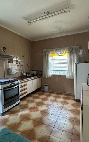 Casa de condomínio à venda com 4203m², 5 quartos e 16 vagas Casa de condomínio à venda com 4203m², 5 quartos e 16 vagasCozinha