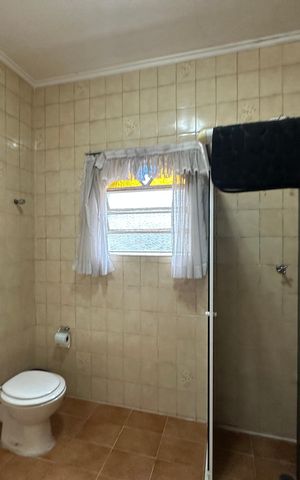 Casa de condomínio à venda com 4203m², 5 quartos e 16 vagas Casa de condomínio à venda com 4203m², 5 quartos e 16 vagasBanheiro 1