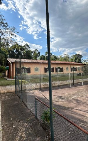 Casa de condomínio à venda com 4203m², 5 quartos e 16 vagas Casa de condomínio à venda com 4203m², 5 quartos e 16 vagasQuadra Esportiva