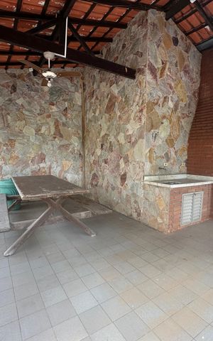 Casa de condomínio à venda com 4203m², 5 quartos e 16 vagas Casa de condomínio à venda com 4203m², 5 quartos e 16 vagasChurrasqueira