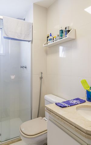 Apartamento à venda com 210m², 3 quartos e 3 vagas Apartamento à venda com 210m², 3 quartos e 3 vagasBanheiro da Suíte 1