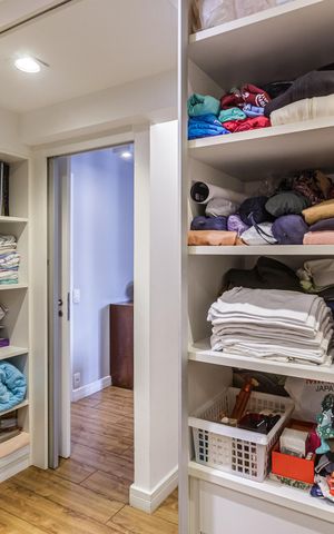 Apartamento à venda com 210m², 3 quartos e 3 vagas Apartamento à venda com 210m², 3 quartos e 3 vagasCloset da suíte 3