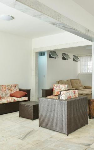 Apartamento à venda com 178m², 2 quartos e 1 vaga Apartamento à venda com 178m², 2 quartos e 1 vagaSala