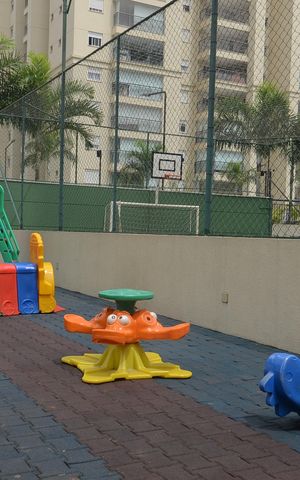 Apartamento à venda com 80m², 3 quartos e 2 vagasÁrea comum - Playground