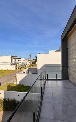 Apartamento à venda com 255m², 3 quartos e 2 vagas Apartamento à venda com 255m², 3 quartos e 2 vagasSuíte 3 - Varanda