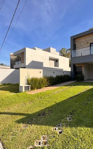 Apartamento à venda com 255m², 3 quartos e 2 vagas Apartamento à venda com 255m², 3 quartos e 2 vagasFachada