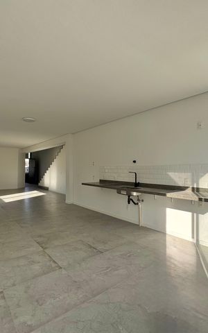 Apartamento à venda com 255m², 3 quartos e 2 vagas Apartamento à venda com 255m², 3 quartos e 2 vagasCozinha