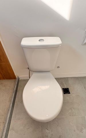 Apartamento à venda com 255m², 3 quartos e 2 vagas Apartamento à venda com 255m², 3 quartos e 2 vagasSuíte 2 - Banheiro