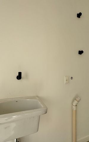 Apartamento à venda com 255m², 3 quartos e 2 vagas Apartamento à venda com 255m², 3 quartos e 2 vagasÁrea de Serviço