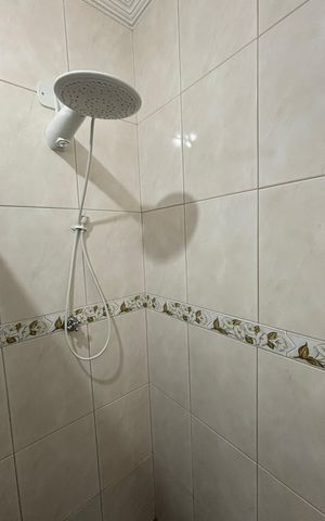 Apartamento à venda com 220m², 3 quartos e 2 vagas Apartamento à venda com 220m², 3 quartos e 2 vagasBanheiro da Suíte