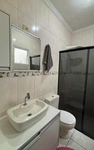 Apartamento à venda com 220m², 3 quartos e 2 vagas Apartamento à venda com 220m², 3 quartos e 2 vagasBanheiro da Suíte