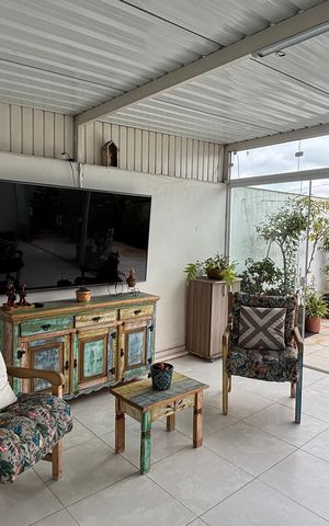 Apartamento à venda com 220m², 3 quartos e 2 vagas Apartamento à venda com 220m², 3 quartos e 2 vagasCobertura