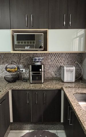 Apartamento à venda com 220m², 3 quartos e 2 vagas Apartamento à venda com 220m², 3 quartos e 2 vagasCozinha