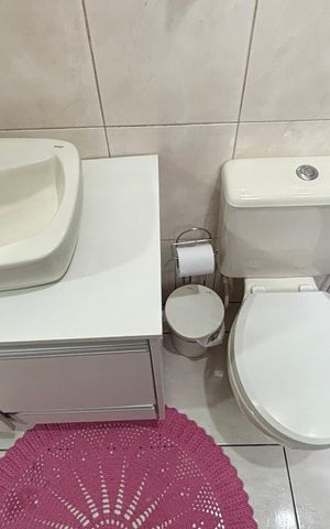 Apartamento à venda com 220m², 3 quartos e 2 vagas Apartamento à venda com 220m², 3 quartos e 2 vagasBanheiro da Suíte
