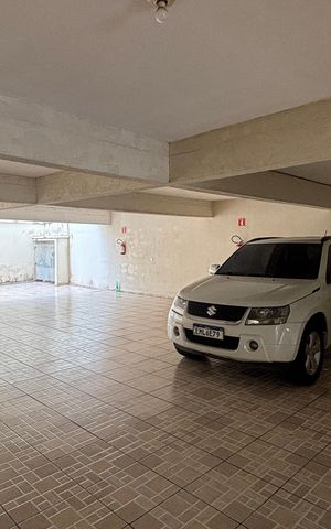Apartamento à venda com 220m², 3 quartos e 2 vagas Apartamento à venda com 220m², 3 quartos e 2 vagasGaragem