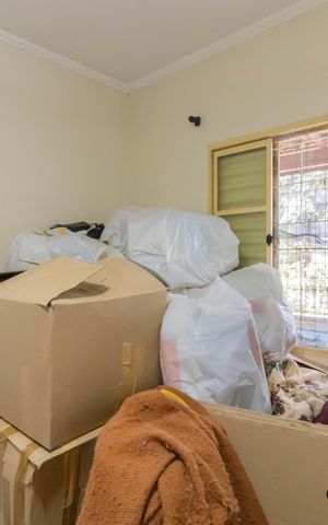 Casa à venda com 264m², 5 quartos e 3 vagas Casa à venda com 264m², 5 quartos e 3 vagasQuarto 3