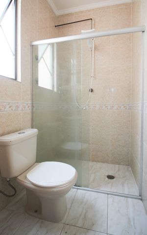 Casa à venda com 144m², 3 quartos e 3 vagas Casa à venda com 144m², 3 quartos e 3 vagasBanheiro social