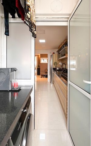 Apartamento à venda com 153m², 4 quartos e 2 vagas Apartamento à venda com 153m², 4 quartos e 2 vagasÁrea de Serviço