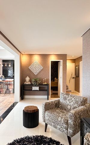 Apartamento à venda com 153m², 4 quartos e 2 vagas Apartamento à venda com 153m², 4 quartos e 2 vagasSala de estar